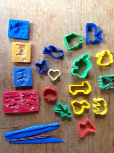 Kleivormpjes + gereedschap - 18 stuks