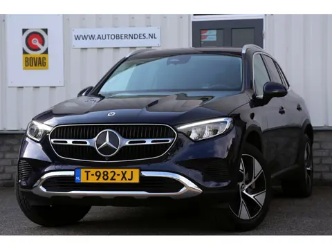 Mercedes-Benz GLC 300e 4MATIC*NL-Auto*1ste Eig.*Perfect onderh.*Elek. Trekhaak/ACC/Luchtvering/LED K