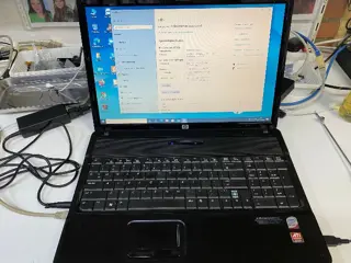 HP 6830s compaq p8400 4gb 250hdd w10pro