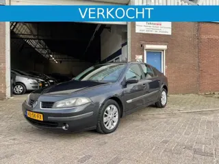 Renault Laguna 1.6 16V Authentique | Keyless go | Parkeersensoren