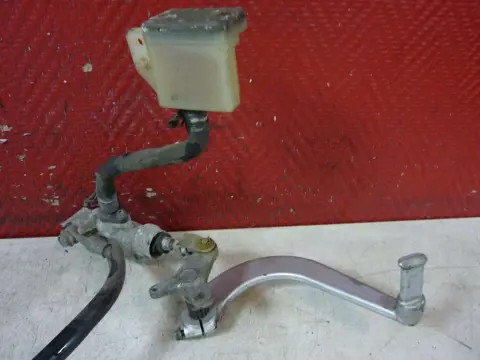REMPOMP ACHTER Suzuki GSX F 600 1988 - 1997