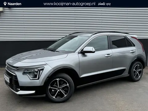 Kia Niro 1.6 GDi Hybrid DynamicPlusLine €2700 Voordeel! ACTIEPRIJS! Nieuw uit voorraad leverbaar. Me