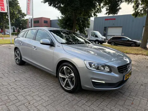 Volvo V60 2.4 D5 Twin Engine Lease Edition AUTOMAT