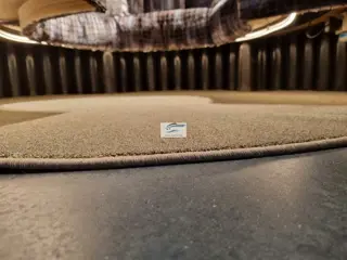 Festonneren / afwerken tapijt en matten