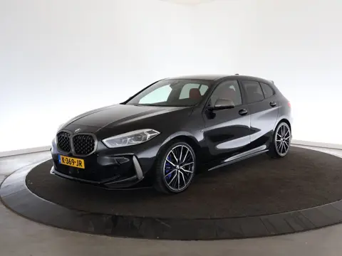 BMW 1-serie M135i xDrive High Executive Edition | Leder | H&K | HUD | Camera |*