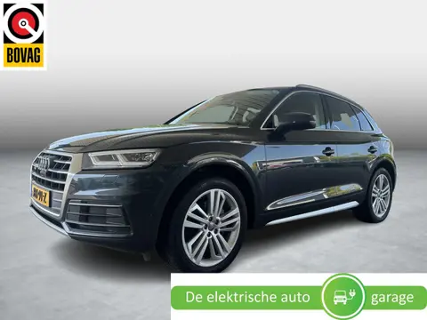 Audi Q5 50 TFSI e Advanced edition PHEV | luchtvering| digitaal dash | trekhaak | verwarmde stoelen 