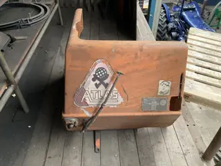 Atlas AB 1500 - 1302 Vorne Rechts voor kap haube (bj 1968)