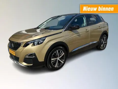 PEUGEOT 3008 1.2 PURETECH ALLURE