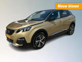 PEUGEOT 3008 1.2 PURETECH ALLURE