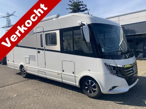 NIESMANN-BISCHOFF ARTO 77E 9.900km lengtebedden + hefbed Als Nieuw