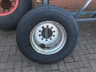 Uniroyal 235/75R17.5 Reservewiel