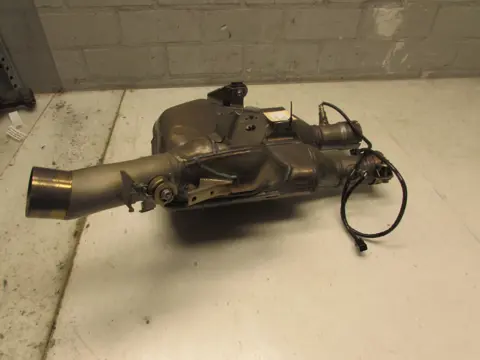 UITLAATBOCHTEN Yamaha YZF R1 2015 - 2016