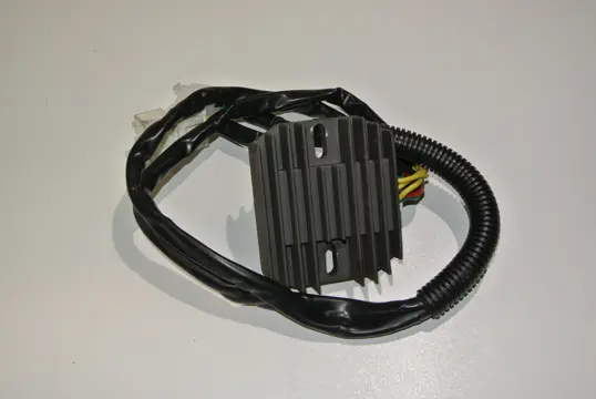 SPANNINGSREGELAAR Honda CBR Fireblade 2002 - 2003