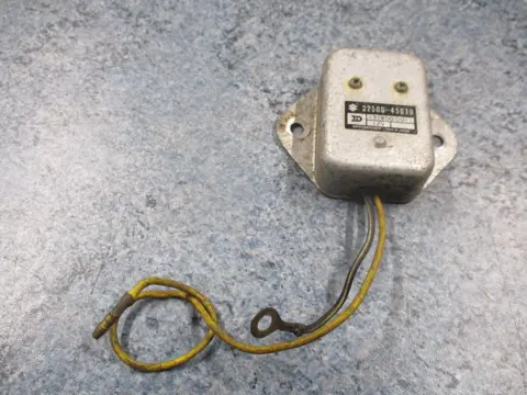SPANNINGSREGELAAR Suzuki GS 750 1970 - 2012