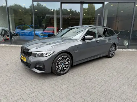 BMW 3-SERIE 320e M-Sport,Pano,Tartufo Leder,Trekhk Elekt,LED,Adapt Cruise,