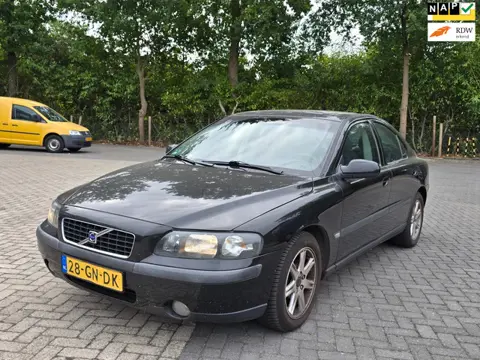 Volvo S60 2.4/AIRCO/CRUISE/APK 08-2026/INRUIL KOOPJE/