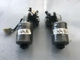 Headlight lift motors for Lamborghini Urraco