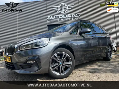 BMW 2-serie 218i Gran Tourer Business Edition AUTOMAAT+NL-AUTO+NAP+1EIG+7-PERSOONS+NAVIGATIE+1/2 LED