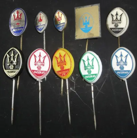 Embleem/mascotte/kenteken - Maserati 10 Verschillende
