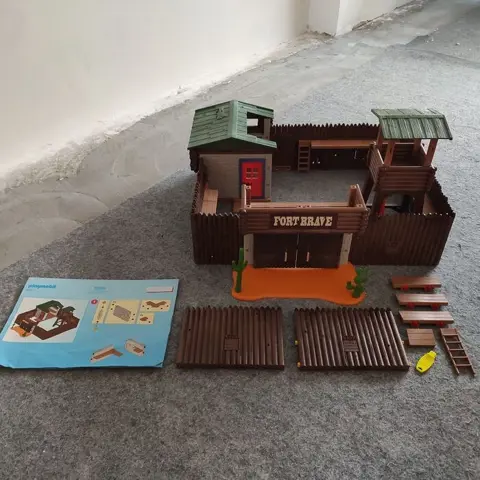 Playmobil - 6270 en 5245 - Fort - 2000-heden