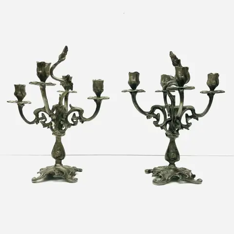 Couple candlesticks (2)