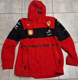 Ferrari - Formule 1 - 2022 - Teamkleding