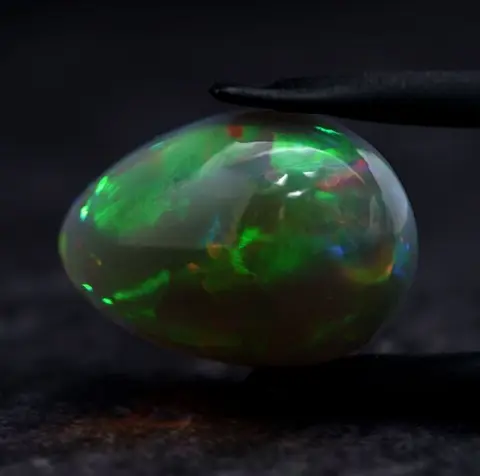Opaal - 13.16 ct