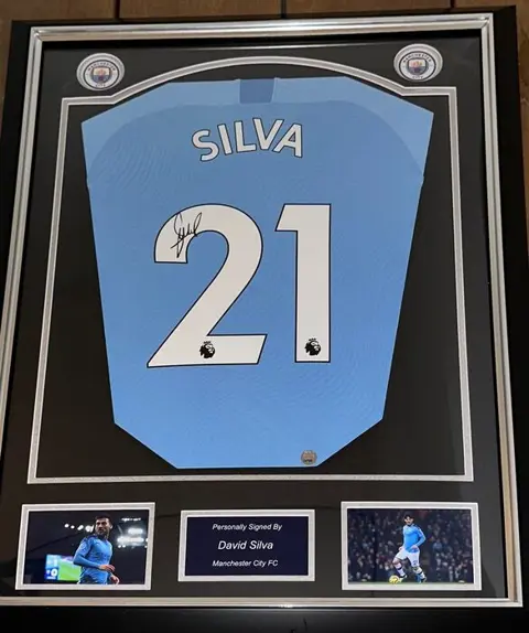 Manchester City - British League - David Silva - Jersey(s)