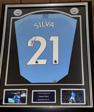 Manchester City - British League - David Silva - Jersey(s)