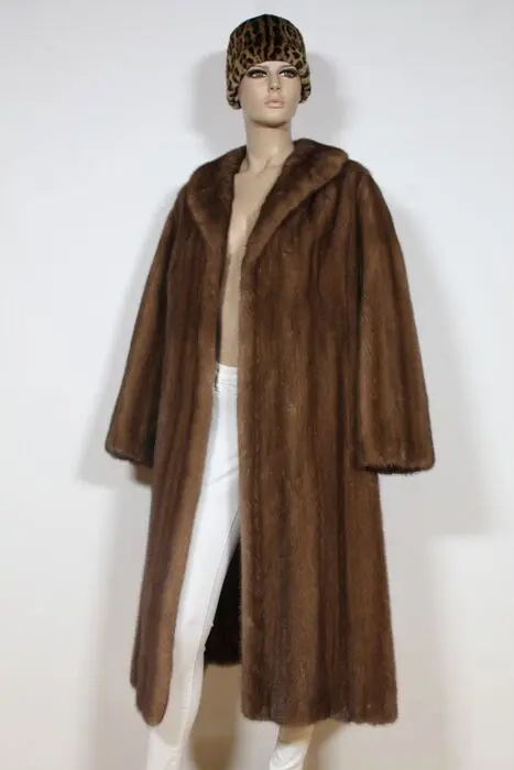 Artisan Furrier - Bont, Nerts Bontjas