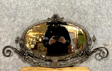 Spiegel in gehamerd ijzer, Art Deco-periode circa 1930 (c)