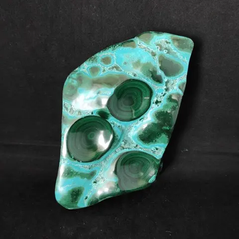 MALACHIET EN CHRYSOCOLLA Vrije vorm - 15×10×3 cm - 1.37 kg