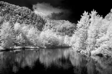 Robert Kohlhuber - Dramatic river