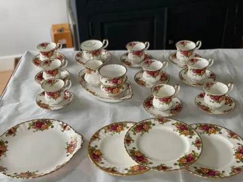 Royal Albert - Kop &amp; schotel sets, Ontbijtservies (18)