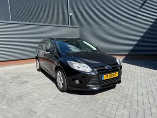 FORD FOCUS 1.0 EcoBoost Trend - NW Distriubietieriem - Climate contr.