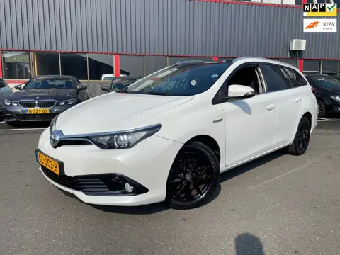 Toyota Auris Touring Sports 1.8 Hybrid Lease / AUTOMAAT / NAP / PANO / CAMERA /