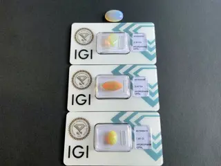 4 pcs Geel, Groen, Oranje Hydrofaan Opalen - 10.70 ct