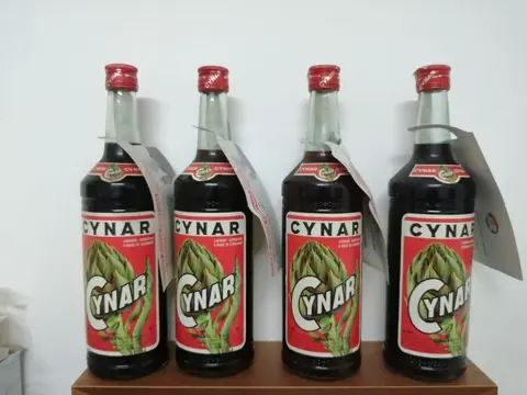 Cynar - b. Jaren 1970 - 100cl - 4 flessen
