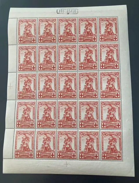België 1914 - 'Standbeeld de Mérode' : 10c Rood in volledig velletje van 25 - OBP/COB F127 grotendeels goed GECENTREERD
