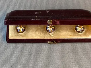 Howell James &amp; Co - antiek - gold buttons for doll