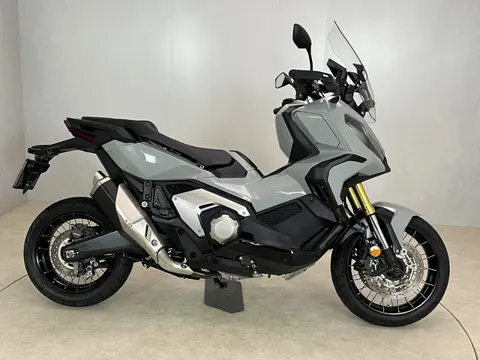 Honda X-ADV 750 ABS (bj 2022)