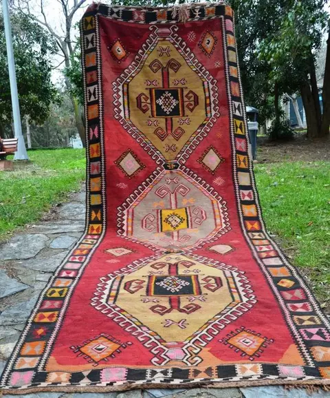 Kars kazak -Hand Woven- Rooted (Natural) Dyed Yarn Weaving