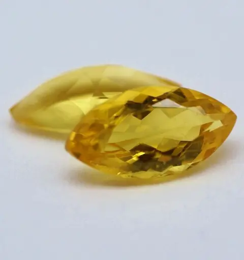 2 pcs Oranjegeel Beryl, geen reserve - 3.47 ct