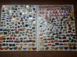 Decoratief object - 310 pins - speldjes - Autospeldjes