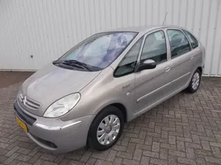 Citroën Xsara Picasso 1.8i-16V Exclusive ( NW. APK KEURING BIJ VERKOOP! )