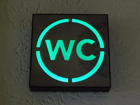 Licht gevend wc bord ,toilet