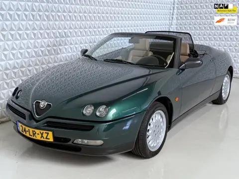 Alfa Romeo Spider 3.0-12V V6 L Disegno Pininfarina (1995)