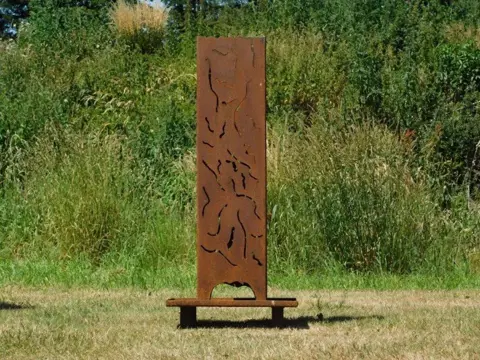 Vuurkorf , grote hoge vuurkorf