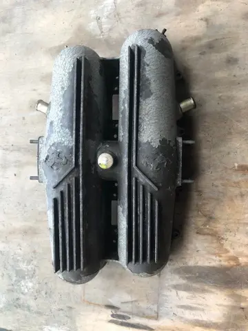 Intake manifolds cover for Ferrari 348