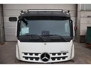 Mercedes-Benz L-STREAMSPACE 2.3MM 320 TUNNEL (bj 2018)